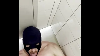 This submissive guy looked-for to meet me in a public toilet to worship me - good boy!