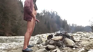 springbreaker nudist with load of shit ring at a sign